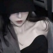 她以亚索皆白给