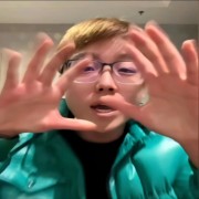 别扔你那闪了