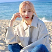 顶级白给王小晏