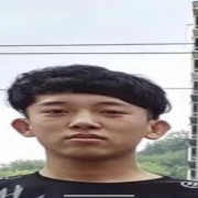 嫌疑人出现了