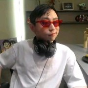 UziQAQ006