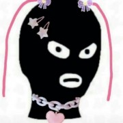 看手机女