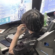 阿伟常在