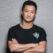 中门何晨光