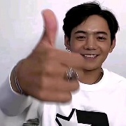 理塘最叼烟鬼丁真