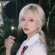 她也曾见我一面