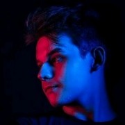 想听那种很好哭的