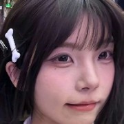 想扒拉小羊崽