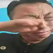 被打哭的神鹰哥