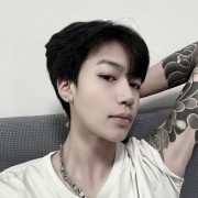 他说银男有点养