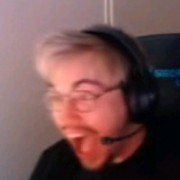 你被披肩强健了