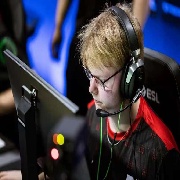 MOUZ的小吉米本人