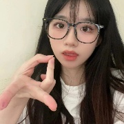 小熊爱摊手